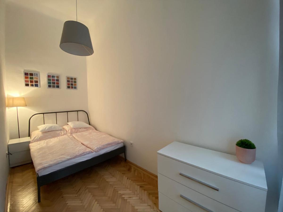 בודפשט 3 Bedrooms- Central Quarter Apartment מראה חיצוני תמונה